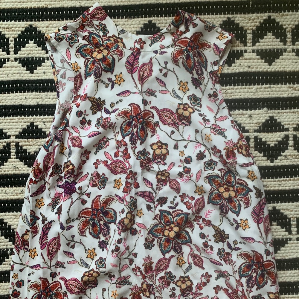 Floral tank